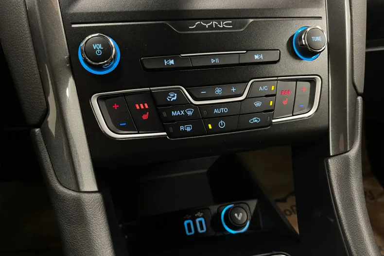 Ford Mondeo din 2021 cu 48.329 km - oferta FOR192127 - foto 19