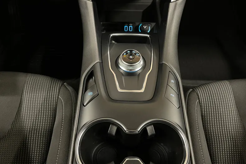 Ford Mondeo din 2021 cu 48.329 km - oferta FOR192127 - foto 20