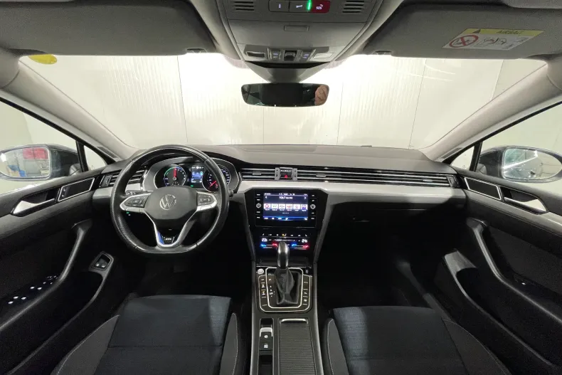 Volkswagen Passat din 2021 cu 133.224 km - oferta VOL192129 - foto 8