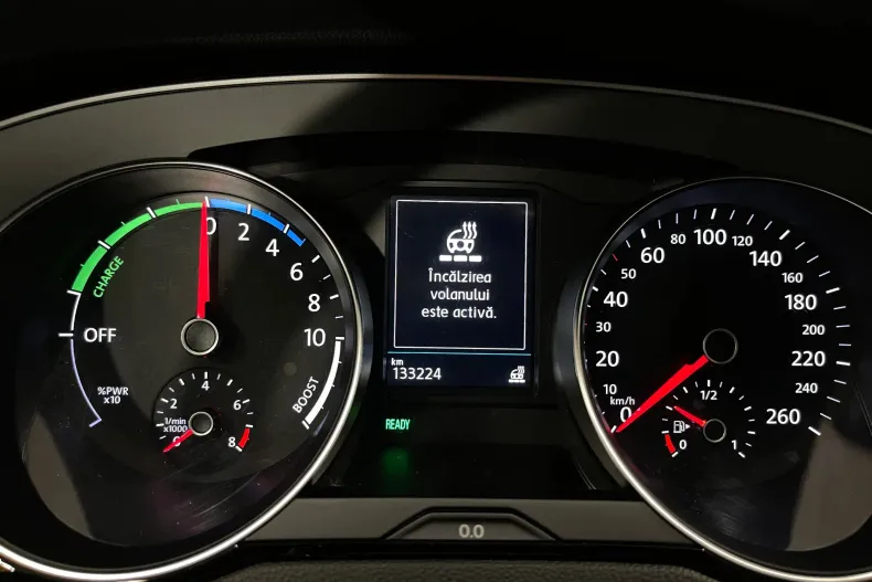 Volkswagen Passat din 2021 cu 133.224 km - oferta VOL192129 - foto 34