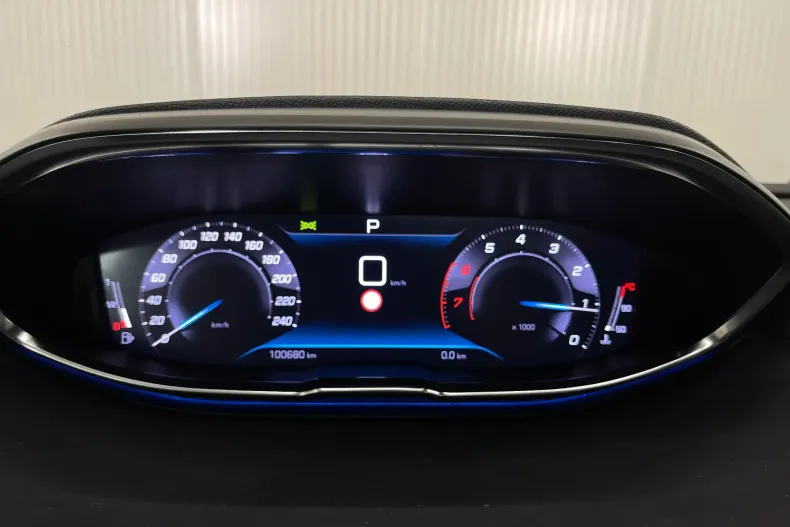 Peugeot 3008 din 2021 cu 100.680 km - oferta PEU192131 - foto 27