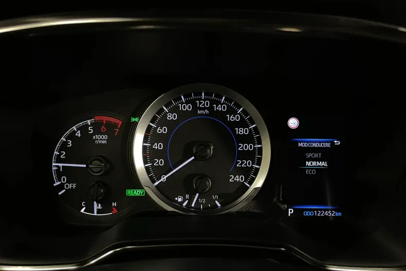 Toyota Corolla din 2021 cu 122.452 km - oferta TOY192137 - foto 23