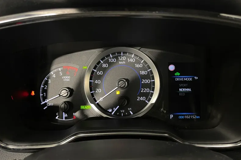 Toyota Corolla din 2021 cu 102.152 km - oferta TOY192140 - foto 26