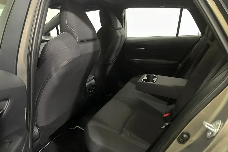 Toyota Corolla din 2022 cu 72.042 km - oferta TOY192141 - foto 11