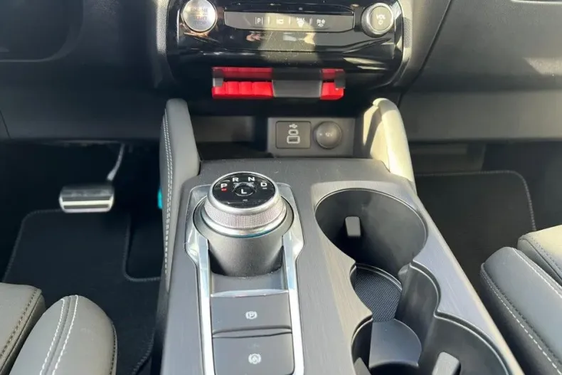 Ford Kuga din 2025 cu 5 km - oferta FOR192147 - foto 11