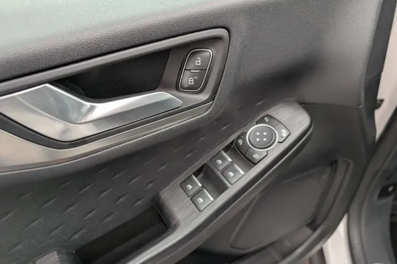 Ford Kuga din 2021 cu 76.329 km - oferta FOR192156 - foto 19