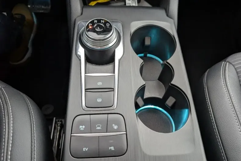 Ford Kuga din 2021 cu 76.329 km - oferta FOR192156 - foto 36