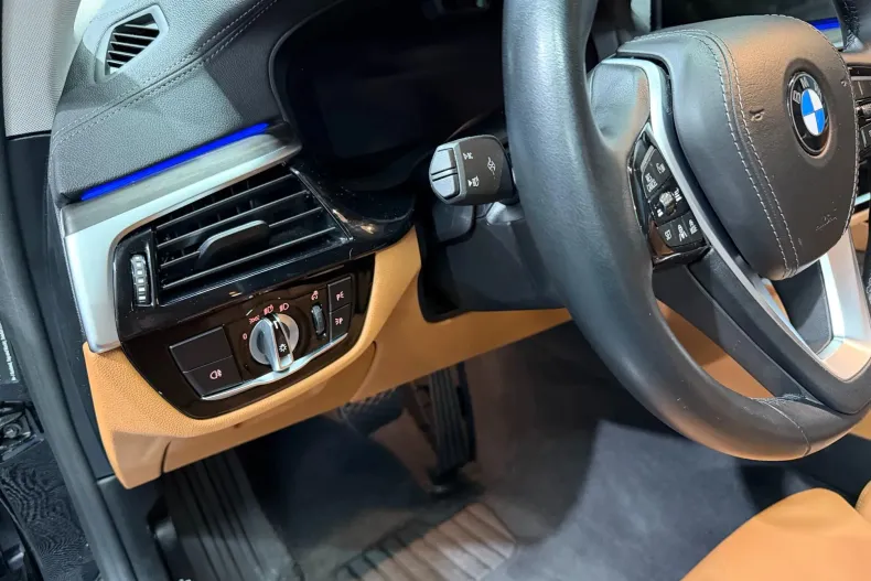 BMW 520d (Seria 5) din 2023 cu 80.567 km - oferta BMW192159 - foto 13