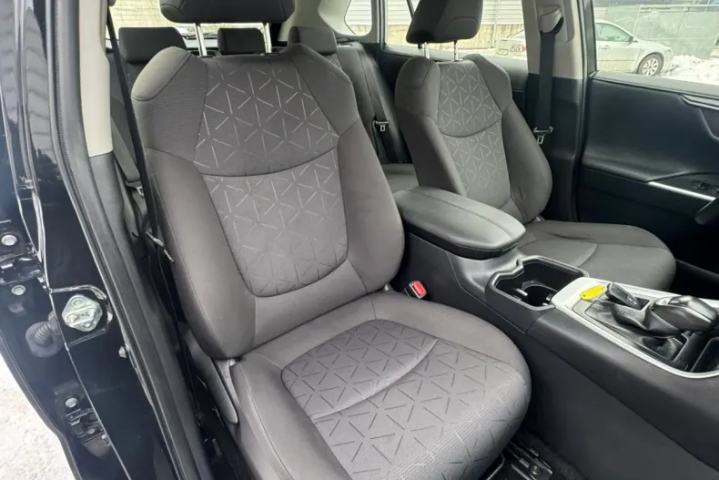 Toyota RAV4 din 2022 cu 58.976 km - oferta TOY192161 - foto 13