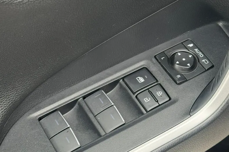 Toyota RAV4 din 2022 cu 58.976 km - oferta TOY192161 - foto 15