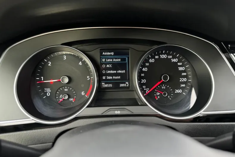 Volkswagen Passat din 2020 cu 138.535 km - oferta VOL192162 - foto 7