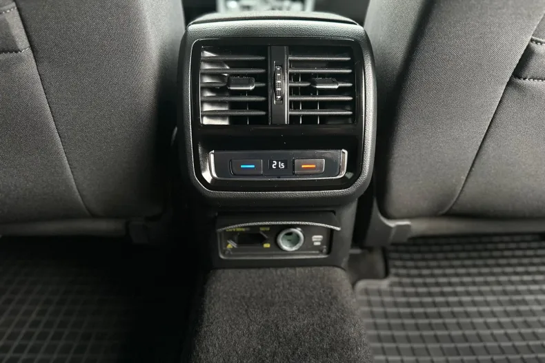 Volkswagen Passat din 2020 cu 138.535 km - oferta VOL192162 - foto 36