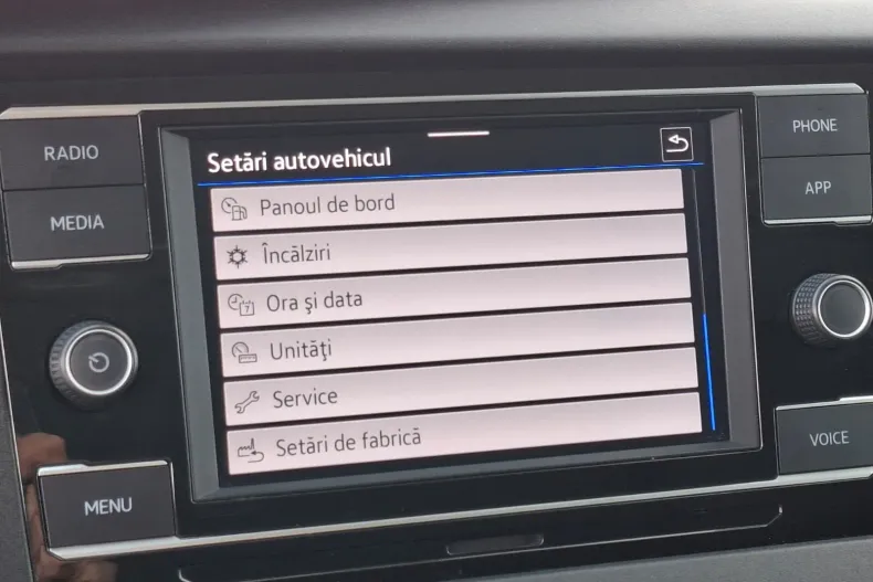 Volkswagen Multivan din 2023 cu 55.213 km - oferta VOL192165 - foto 18