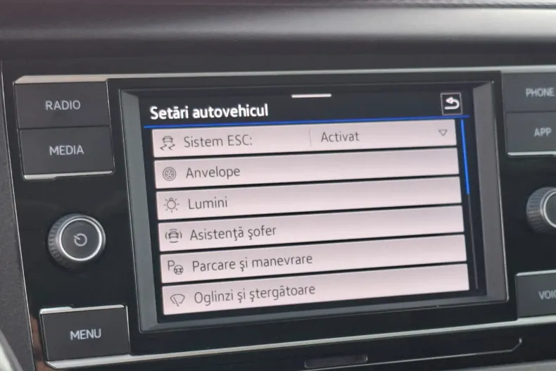 Volkswagen Multivan din 2023 cu 55.213 km - oferta VOL192165 - foto 19