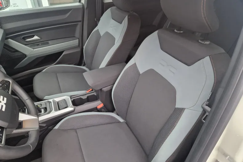 Dacia Duster din 2025 cu 1.087 km - oferta DAC192166 - foto 15