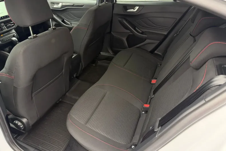 Ford Focus din 2025 cu 500 km - oferta FOR192168 - foto 11