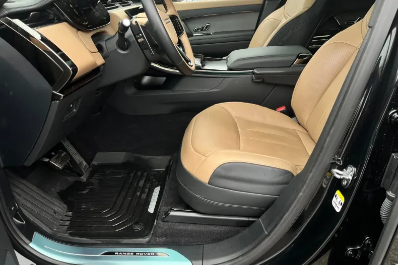 Land Rover Range Rover Sport din 2025 cu 20.084 km - oferta LAN192170 - foto 10