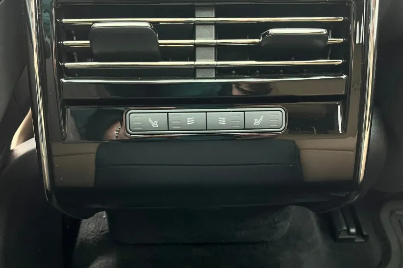 Land Rover Range Rover Sport din 2025 cu 20.084 km - oferta LAN192170 - foto 12