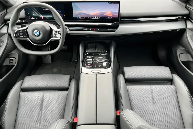 BMW 520d (Seria 5) din 2024 cu 35.820 km - oferta BMW192171 - foto 13