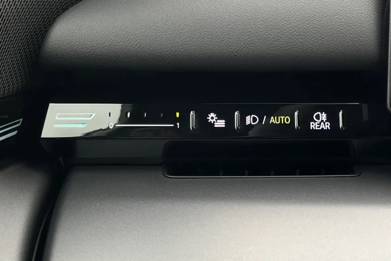 BMW 520d (Seria 5) din 2024 cu 35.820 km - oferta BMW192171 - foto 19