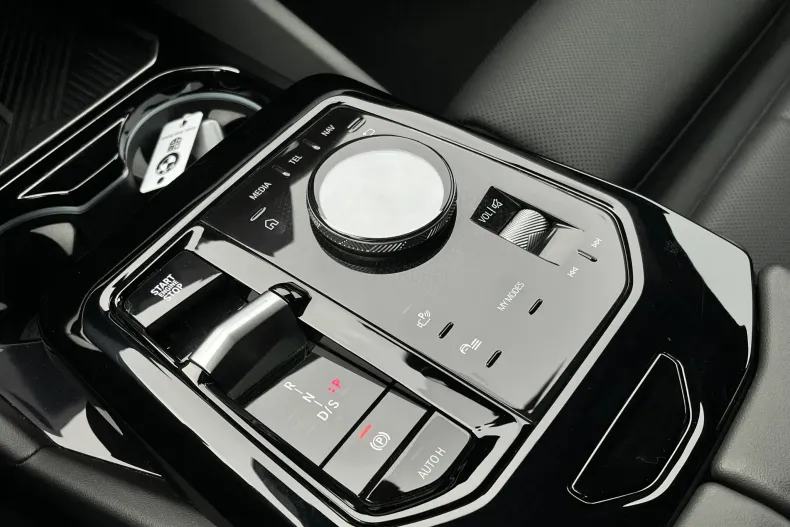 BMW 520d (Seria 5) din 2024 cu 35.820 km - oferta BMW192171 - foto 22