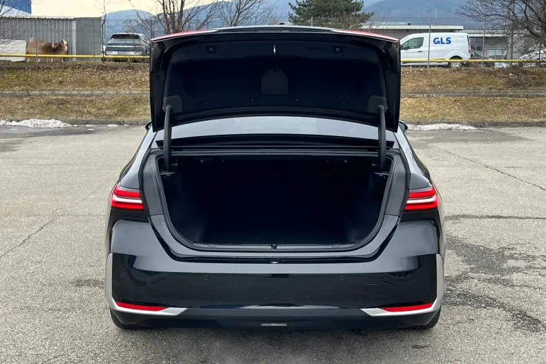 BMW 520d (Seria 5) din 2024 cu 35.820 km - oferta BMW192171 - foto 33