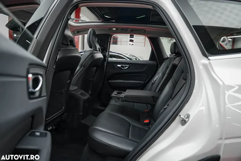 Volvo XC60 din 2022 cu 88.000 km - oferta VOL192181 - foto 6