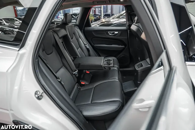 Volvo XC60 din 2022 cu 88.000 km - oferta VOL192181 - foto 12