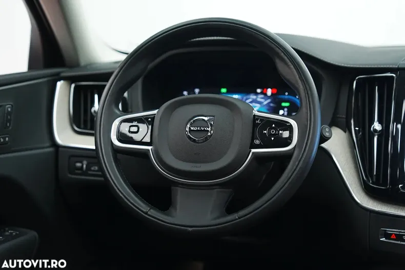 Volvo XC60 din 2022 cu 88.000 km - oferta VOL192181 - foto 20