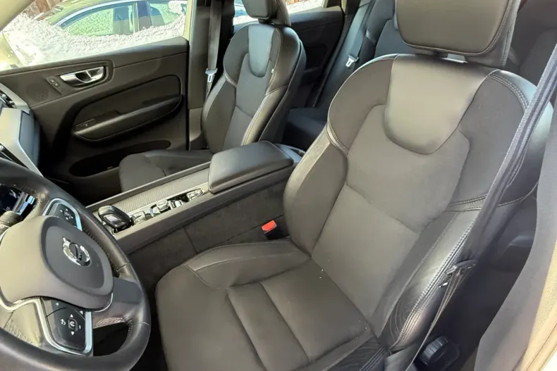 Volvo XC60 din 2020 cu 104.545 km - oferta VOL192187 - foto 9