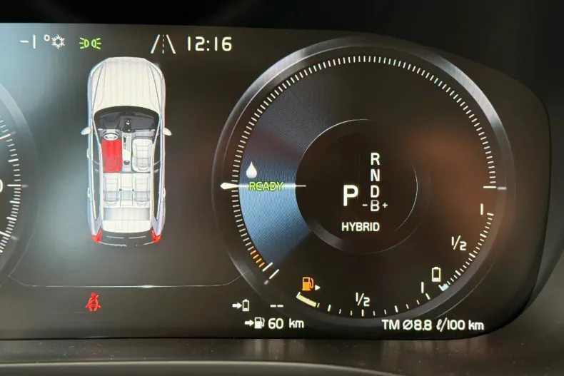 Volvo XC60 din 2020 cu 104.545 km - oferta VOL192187 - foto 29