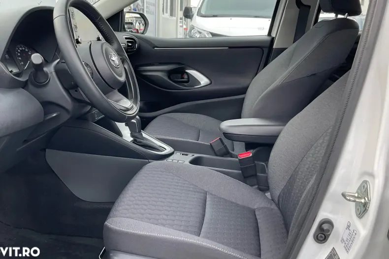 Toyota Yaris din 2023 cu 11.073 km - oferta TOY192190 - foto 12
