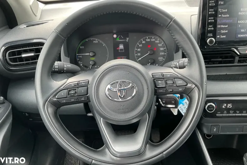 Toyota Yaris din 2023 cu 11.073 km - oferta TOY192190 - foto 13