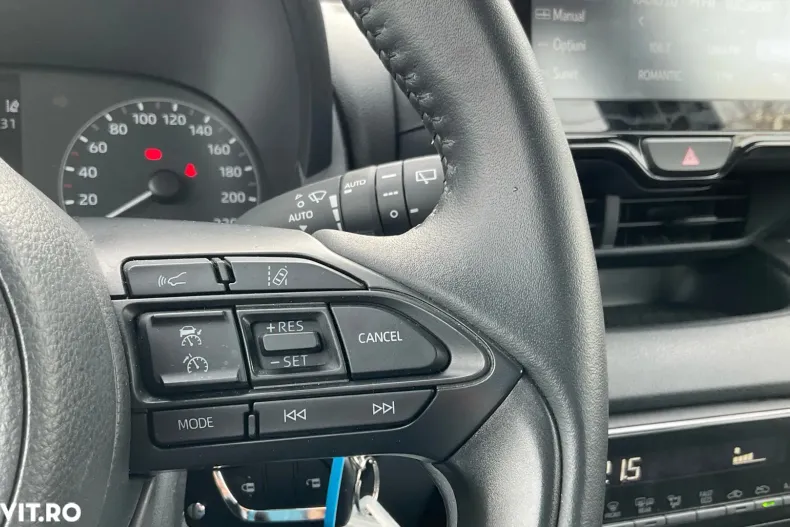 Toyota Yaris din 2023 cu 11.073 km - oferta TOY192190 - foto 25