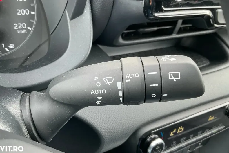Toyota Yaris din 2023 cu 11.073 km - oferta TOY192190 - foto 27