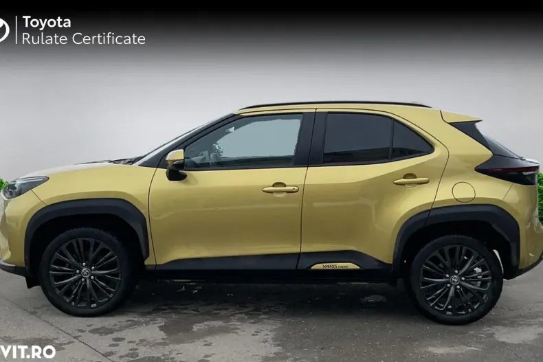 Toyota Yaris Cross din 2023 cu 11.329 km - oferta TOY192192 - foto 3