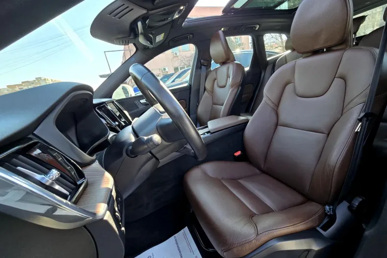 Volvo XC60 din 2021 cu 91.705 km - oferta VOL192209 - foto 7