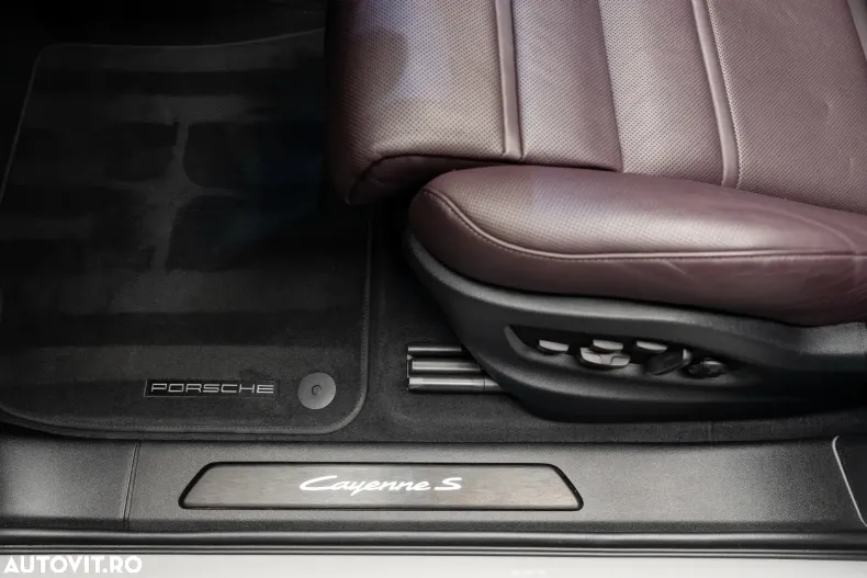 Porsche Cayenne din 2024 cu 13.650 km - oferta POR192214 - foto 18