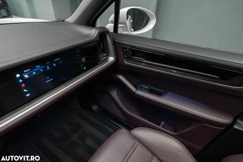 Porsche Cayenne din 2024 cu 13.650 km - oferta POR192214 - foto 21