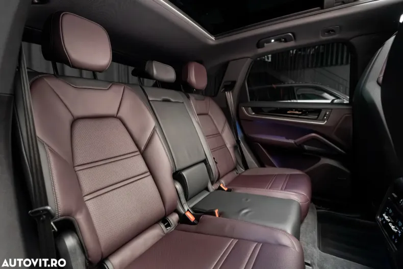 Porsche Cayenne din 2024 cu 13.650 km - oferta POR192214 - foto 34