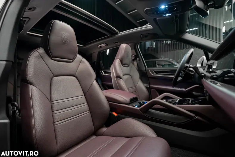 Porsche Cayenne din 2024 cu 13.650 km - oferta POR192214 - foto 36