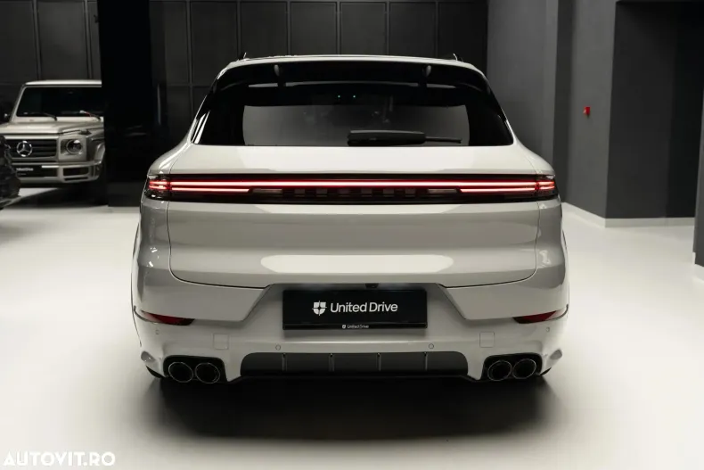 Porsche Cayenne din 2024 cu 13.650 km - oferta POR192214 - foto 39