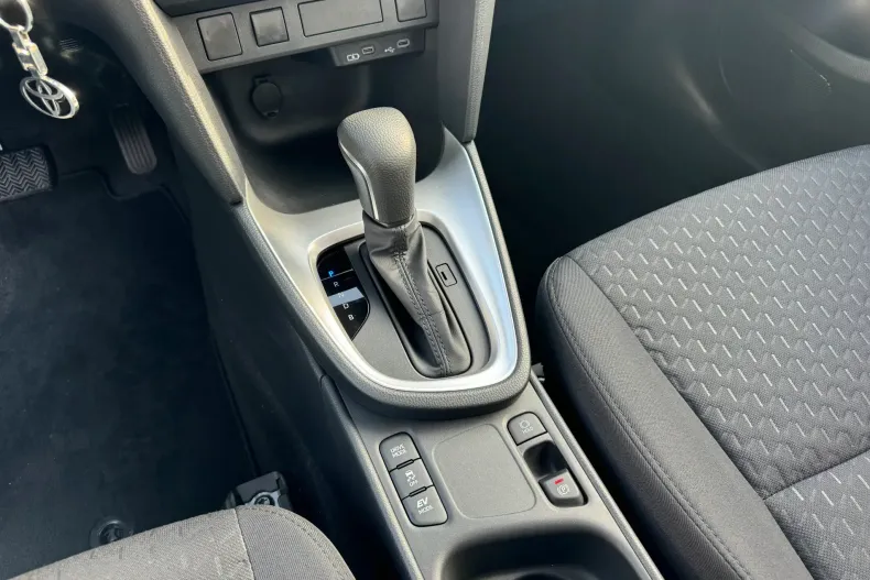 Toyota Yaris Cross din 2025 cu 3.050 km - oferta TOY192226 - foto 18