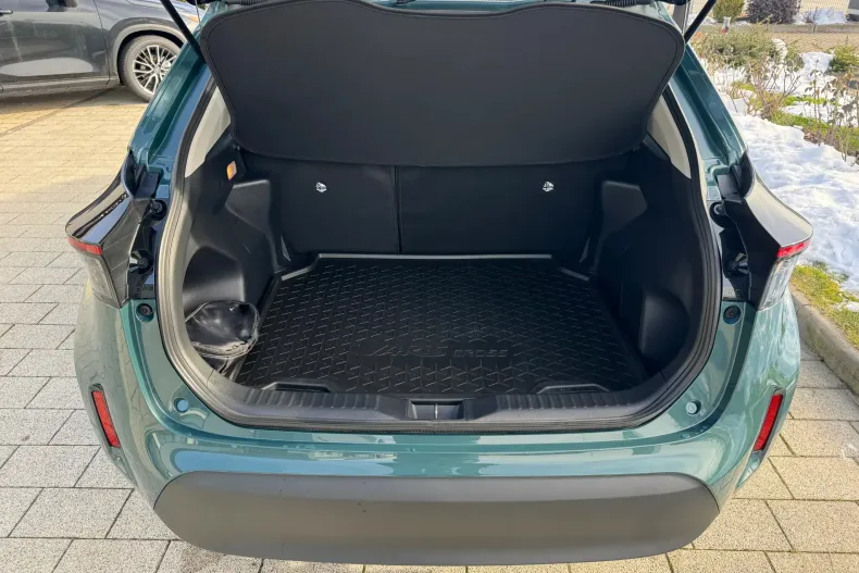 Toyota Yaris Cross din 2025 cu 3.050 km - oferta TOY192226 - foto 28