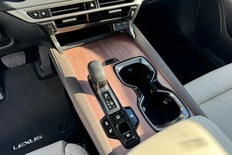 Lexus Seria RX din 2025 cu 7 km - oferta LEX192228 - foto 16