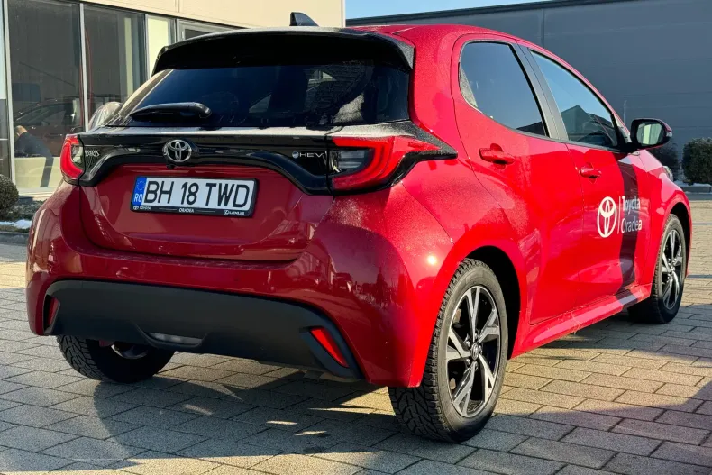 Toyota Yaris din 2025 cu 3.520 km - oferta TOY192229 - foto 7