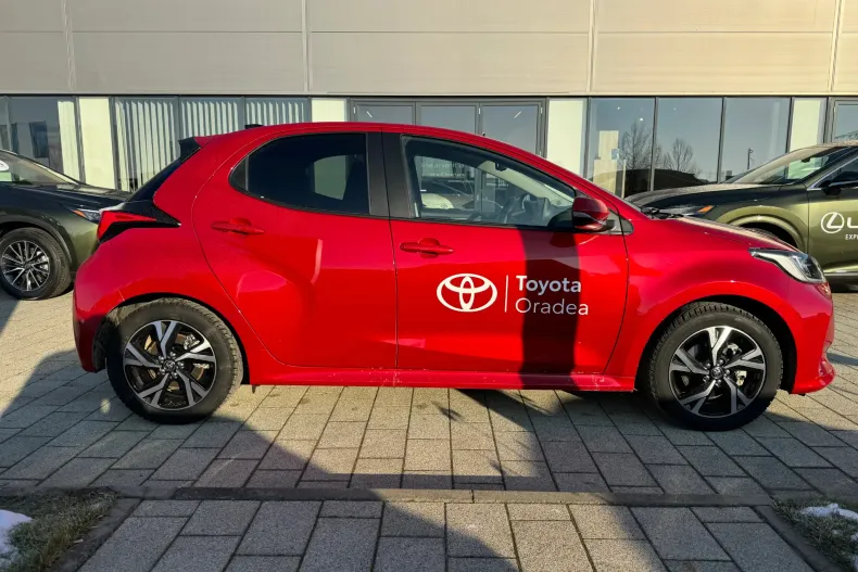 Toyota Yaris din 2025 cu 3.520 km - oferta TOY192229 - foto 8