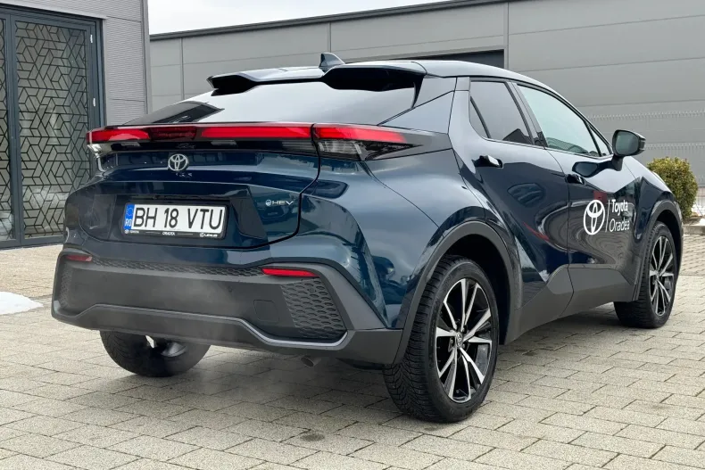 Toyota C-HR din 2025 cu 2.640 km - oferta TOY192230 - foto 7
