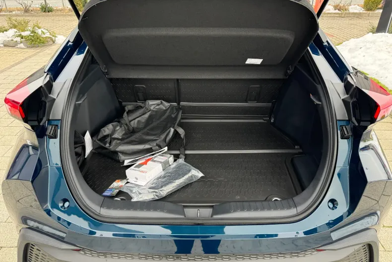 Toyota C-HR din 2025 cu 2.640 km - oferta TOY192230 - foto 28