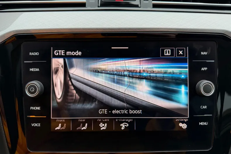Volkswagen Passat din 2021 cu 140.150 km - oferta VOL192232 - foto 25